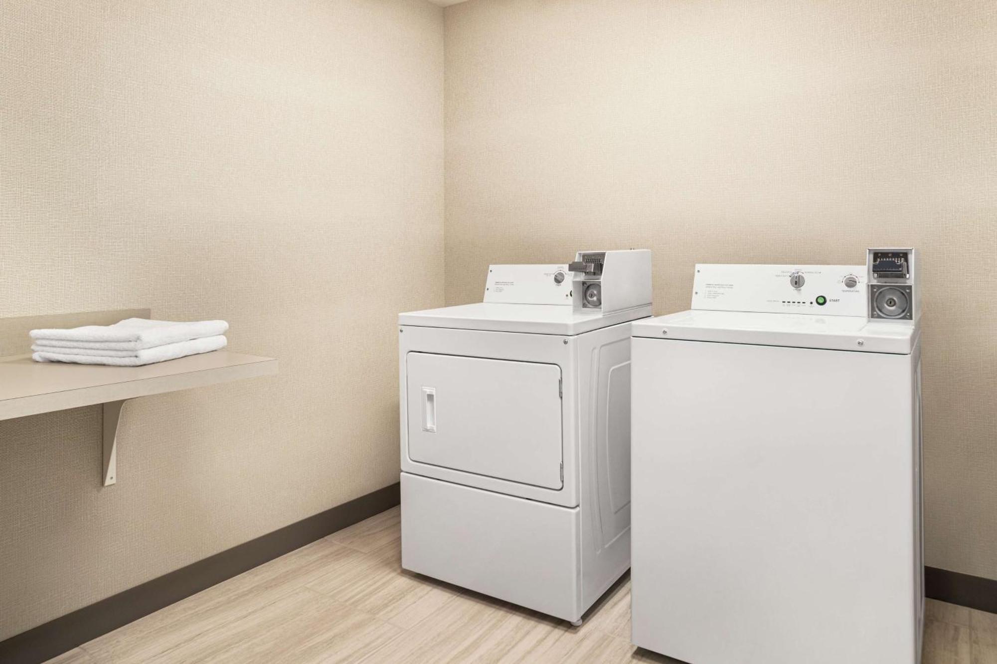 Hampton Inn & Suites Miami, Kendall, Executive Airport Country Walk ภายนอก รูปภาพ